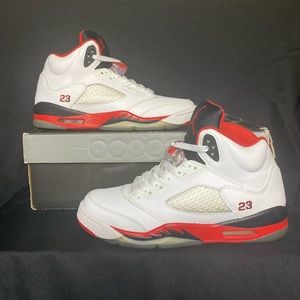 Jordan Retro 5 Fire Red Black Tongue Sz 6.5